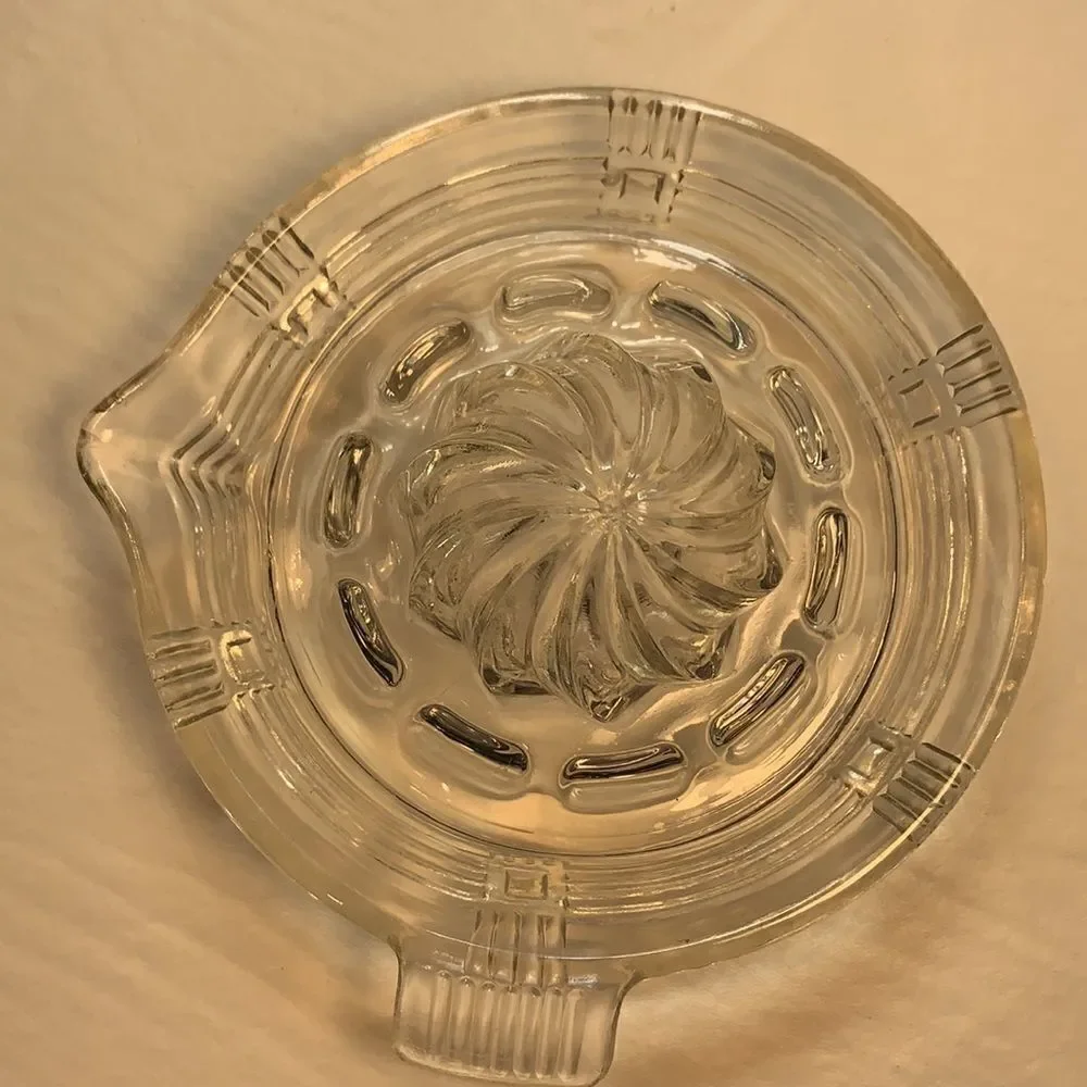 Vintage Depression Glass Citrus Juicer Reamer